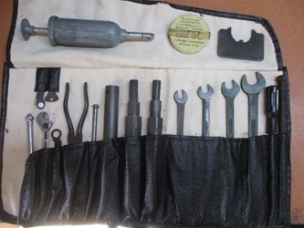 Jaguar XK140 Toolkit, Complete and Correct  