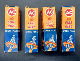Mint AC 44F Fire Ring British-Made spark plugs, lot of four 